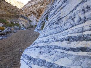 wDV-2014 hike-day5-2  marble.jpg (480494 bytes)